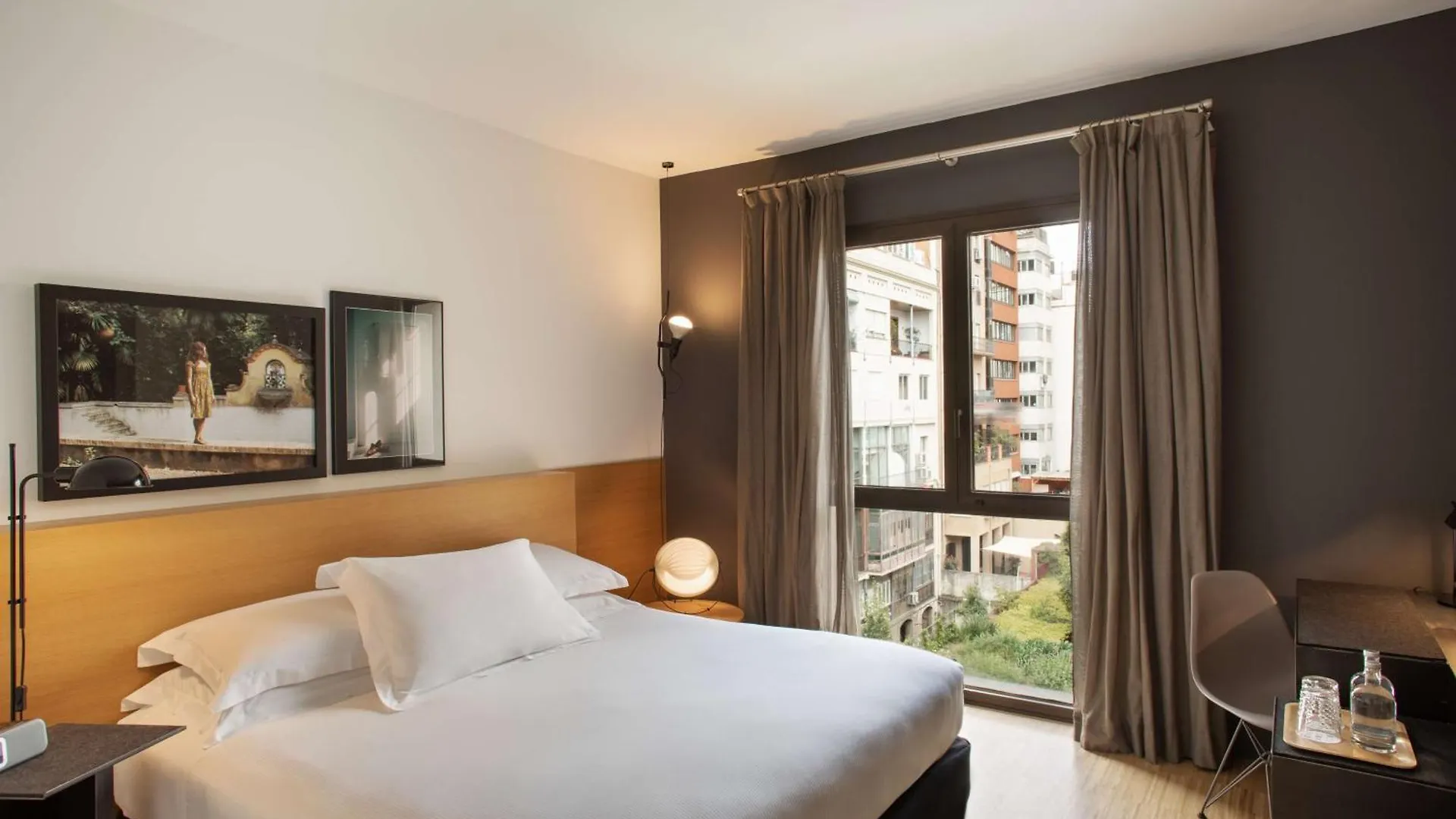 **** Hotel Alexandra Barcelona Hotel, Curio Collection By Hilton Spanien