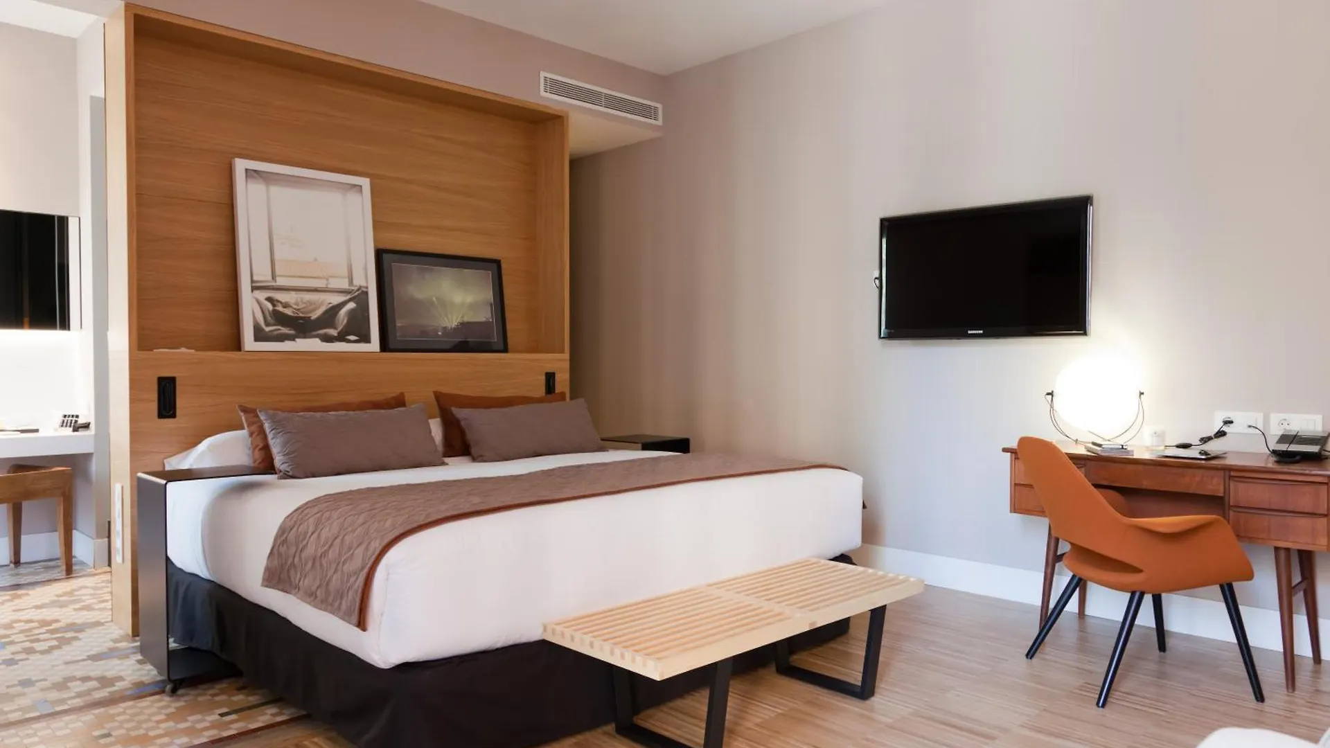 Alexandra Barcelona Hotel, Curio Collection By Hilton