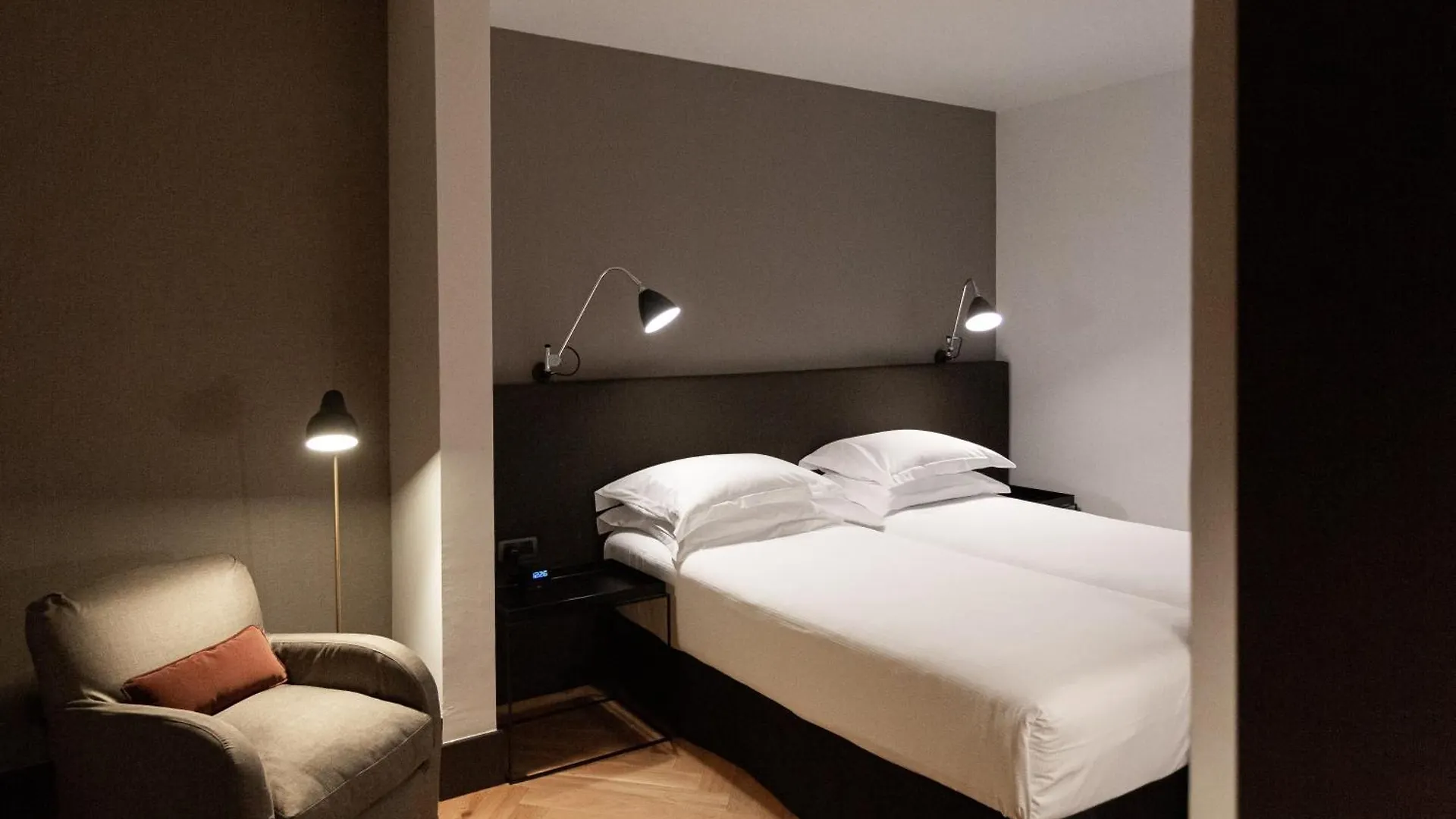 Alexandra Barcelona Hotel, Curio Collection By Hilton