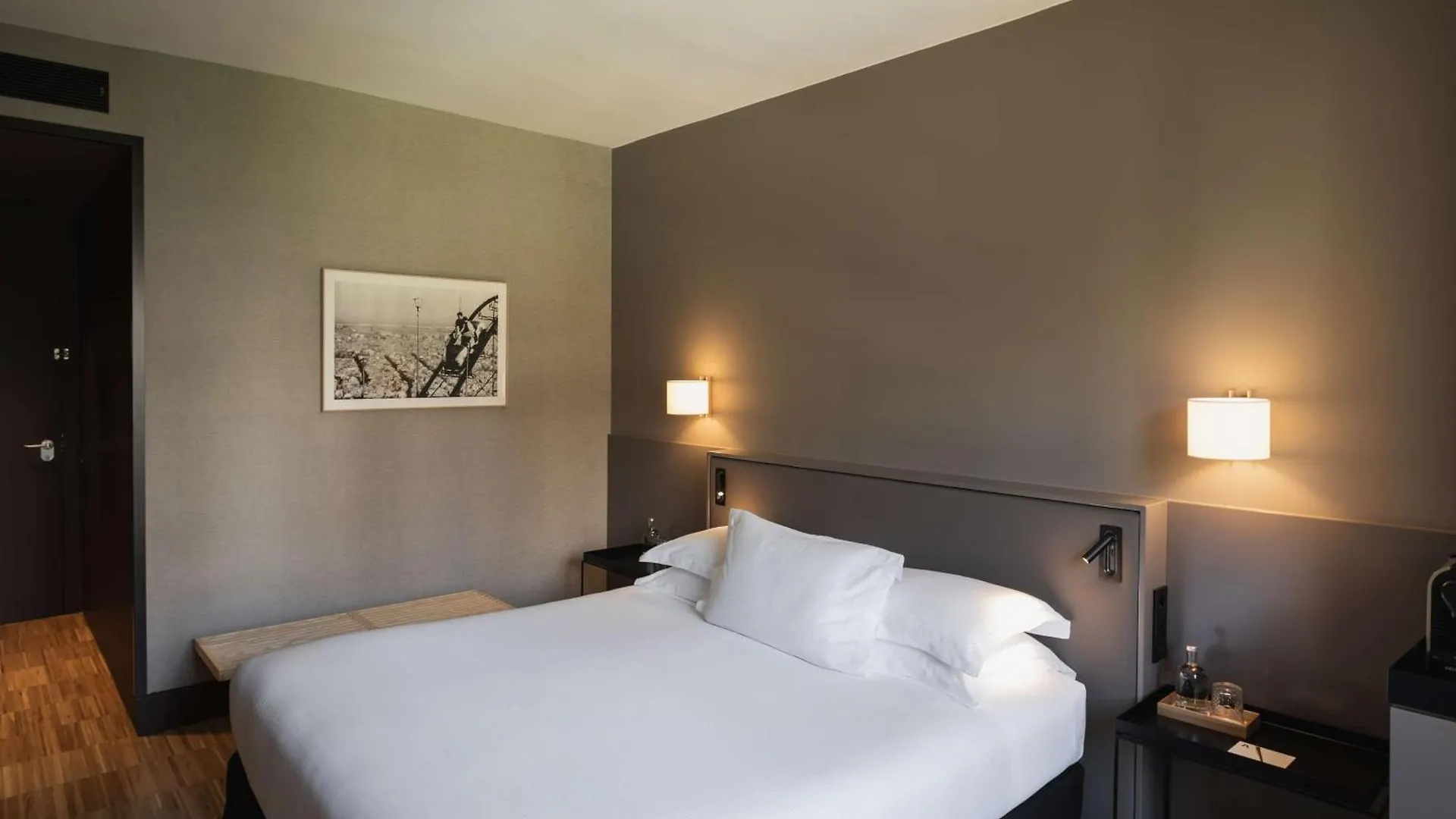 **** Ξενοδοχείο Alexandra Barcelona Hotel, Curio Collection By Hilton Ισπανία